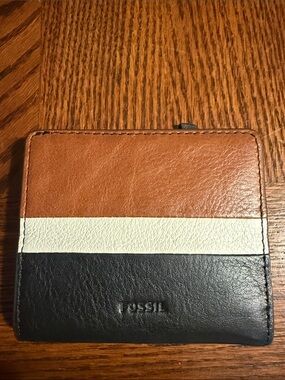 Fossil Tricolor Leather Card Holder - Brown, White, Black